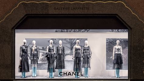 galerie lafayette rayon femme haute couture chanel|Chanel rouvre sa boutique aux Galeries Lafayette Haussmann.